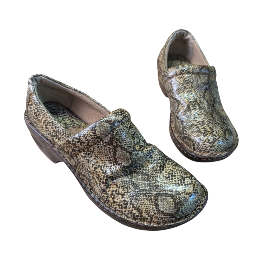 b.o.c. Snakeskin Faux Mules Size 8 Unique Fun Dark Green Brown Clogs EUC - Picture 2 of 12